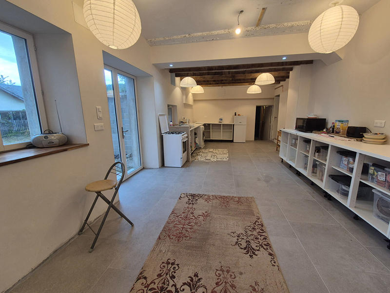 Maison - 260 m² - 11 pièces