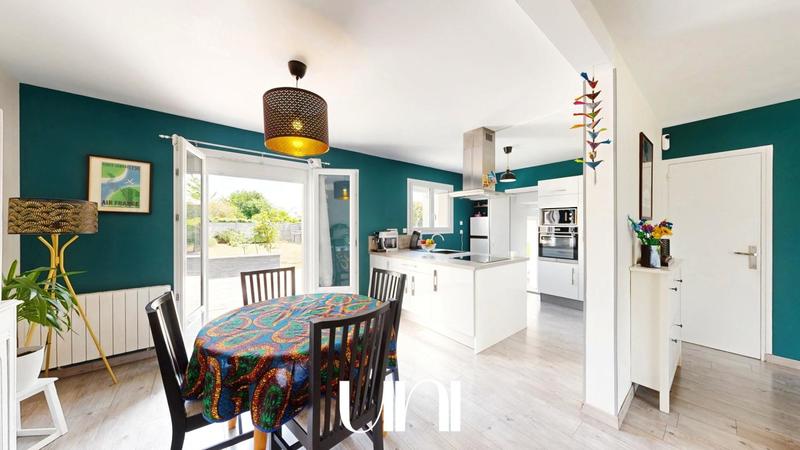 Maison - 95 m² - 5 pièces