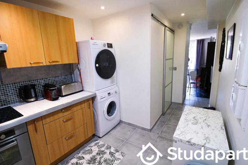 Chambre - 9 m² - 1 pièce