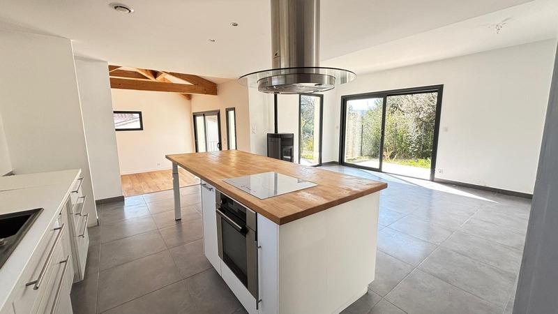 Maison - 149 m² - 6 pièces