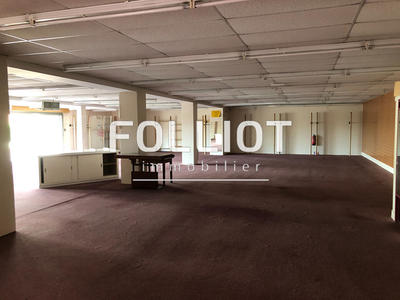 Local commercial - 340 m² - 1 pièce