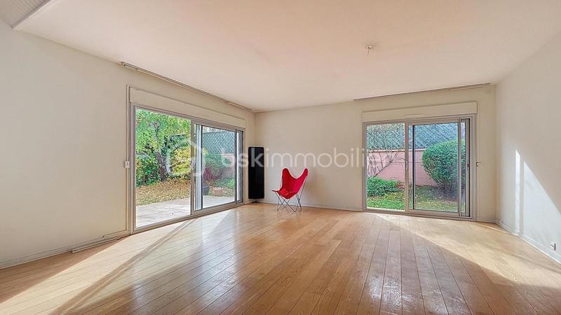 Pavillon - 120 m² - 5 pièces