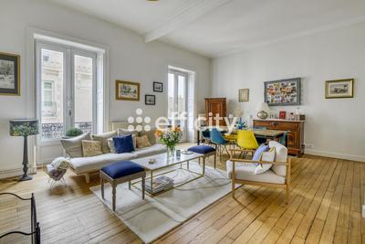 Appartement - 134 m² - 6 pièces