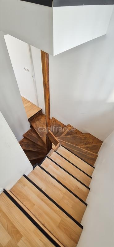 Maison - 262 m² - 14 pièces