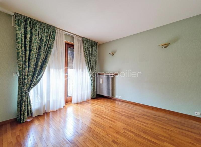 Maison de ville - 100 m² - 5 pièces