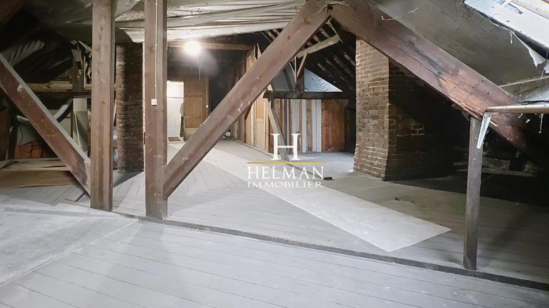 Maison - 424 m² - 9 pièces