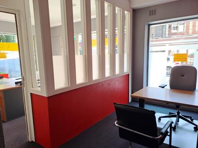 Bureau - 64 m² - 5 pièces