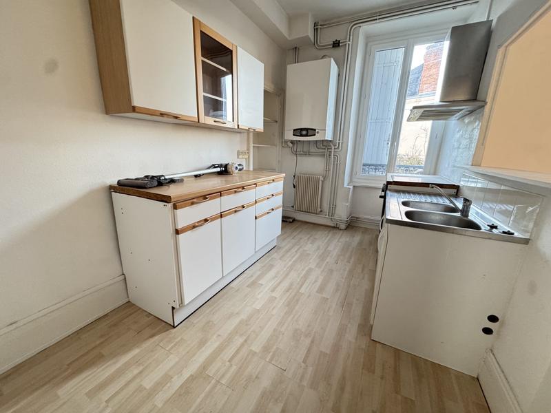 Appartement - 166 m² - 6 pièces