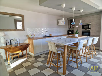 Maison - 153 m² - 6 pièces