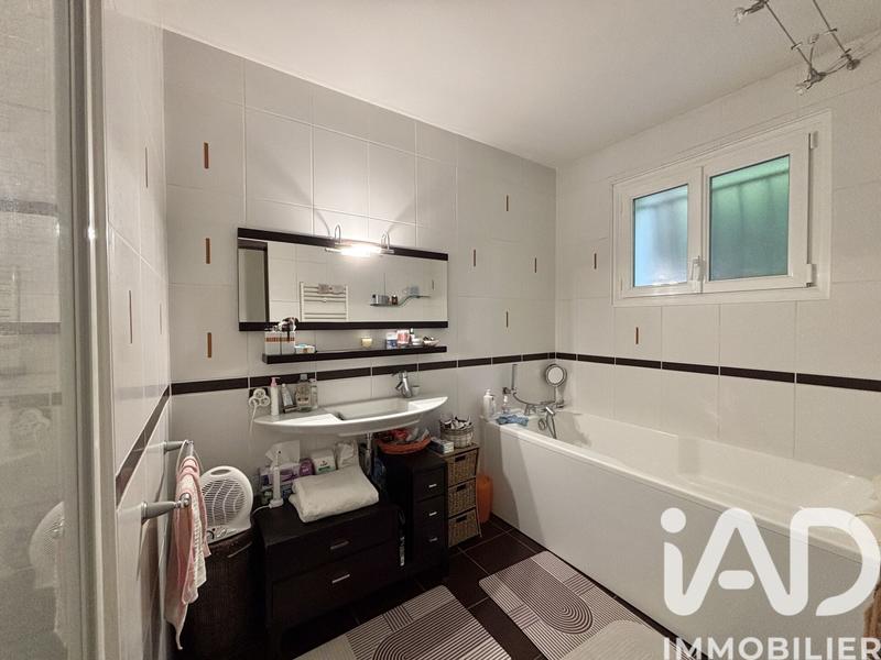 Maison - 133 m² - 6 pièces