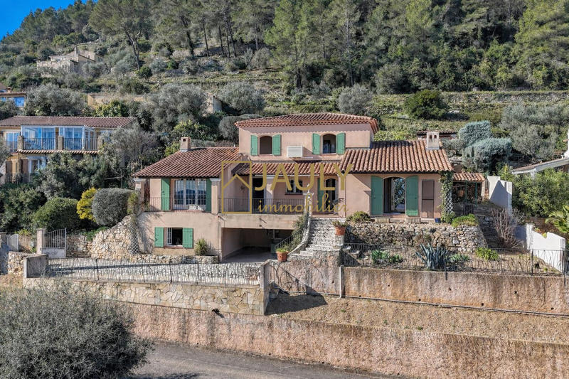 Villa - 190 m² - 8 pièces