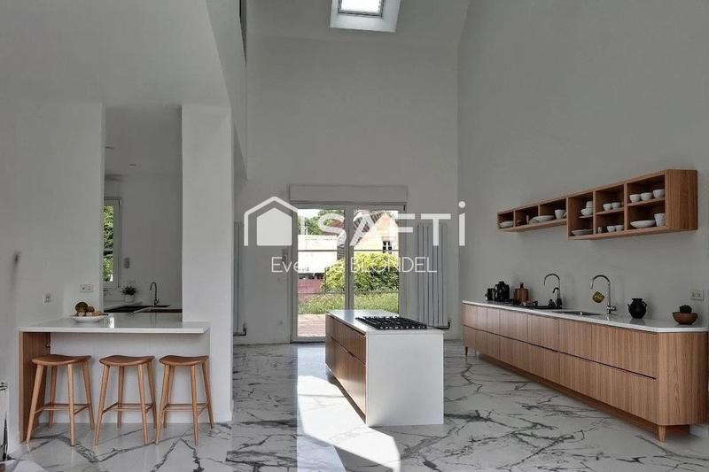 Maison - 141 m² - 6 pièces