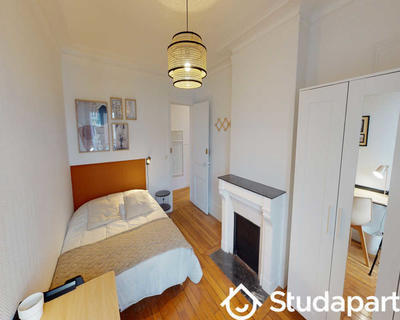 Chambre - 75 m² - 1 pièce