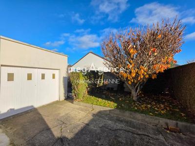 Maison jumelée - 75 m² - 4 pièces