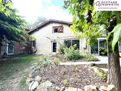 Propriété - 230 m² - 7 pièces