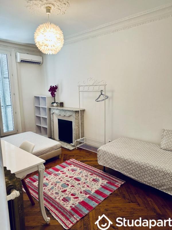 Chambre - 25 m² - 1 pièce