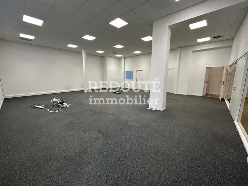 Bureau - 250 m² - 5 pièces