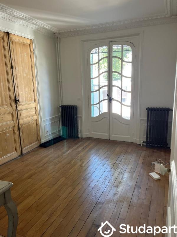 Chambre - 12 m² - 1 pièce