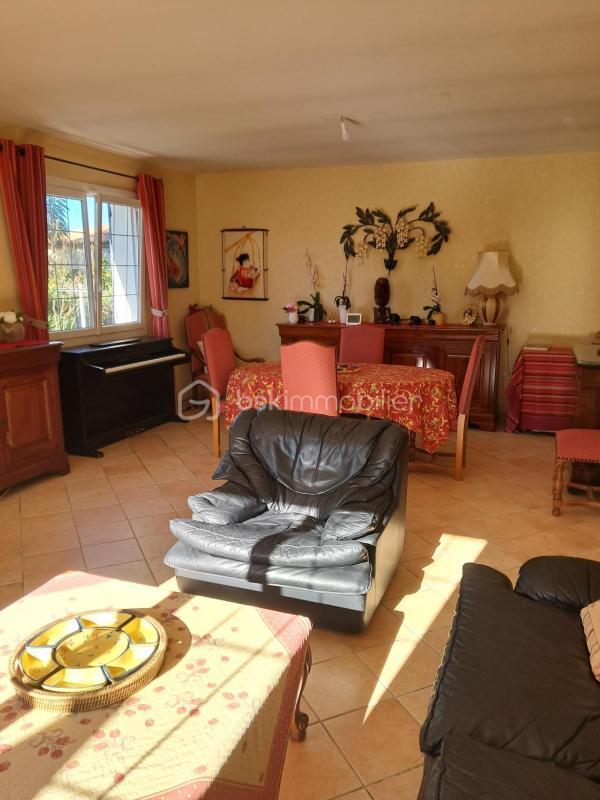 Maison traditionnelle - 180 m² - 6 pièces