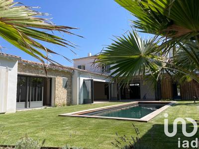 Maison - 291 m² - 8 pièces