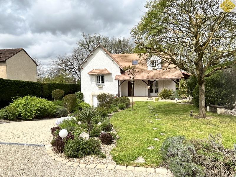 Maison - 138 m² - 7 pièces