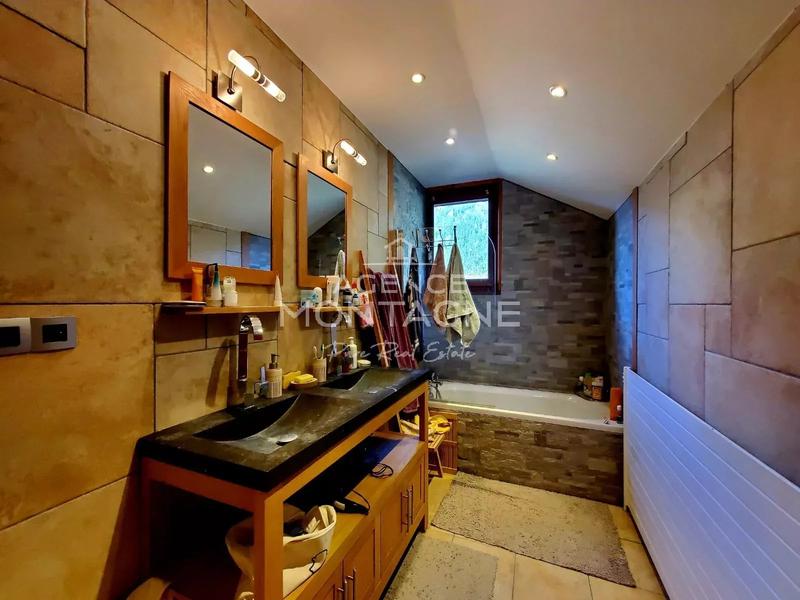 Châlet - 170 m² - 5 pièces