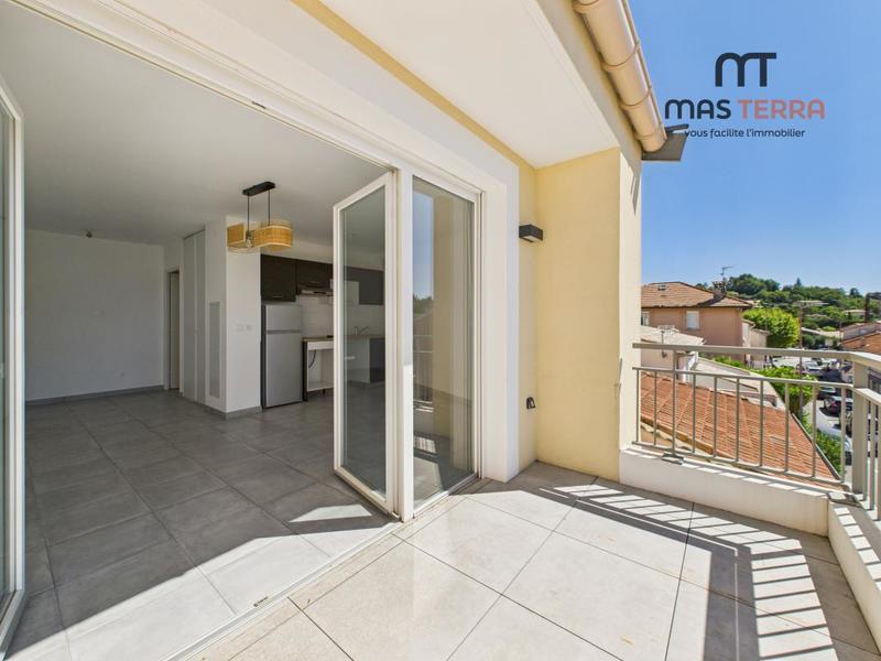 Appartement - 60 m² - 3 pièces