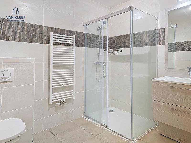 Maison jumelée - 117 m² - 4 pièces