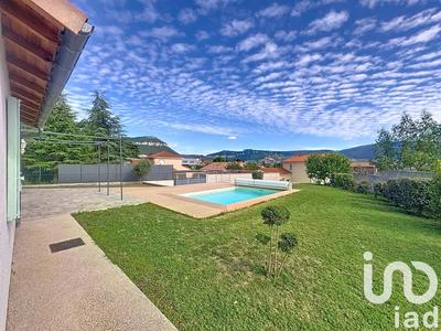 Maison - 136 m² - 6 pièces