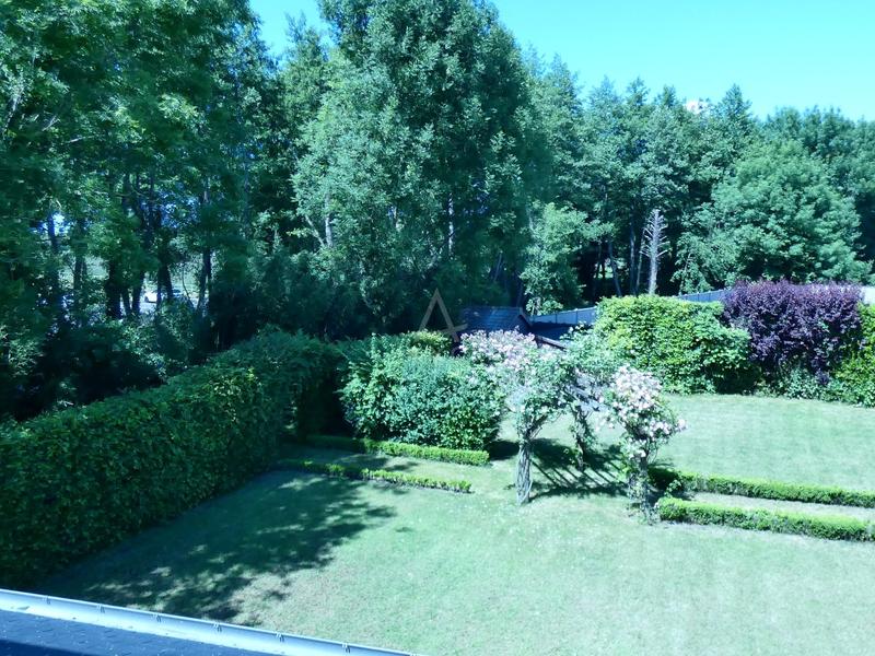 Maison - 210 m² - 6 pièces