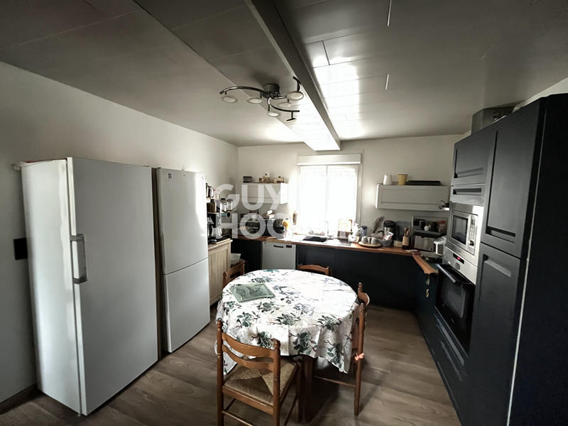 Maison - 160 m² - 8 pièces