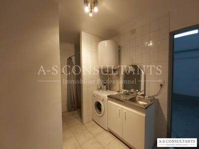 Local d'activité / Entrepôt - 330 m²