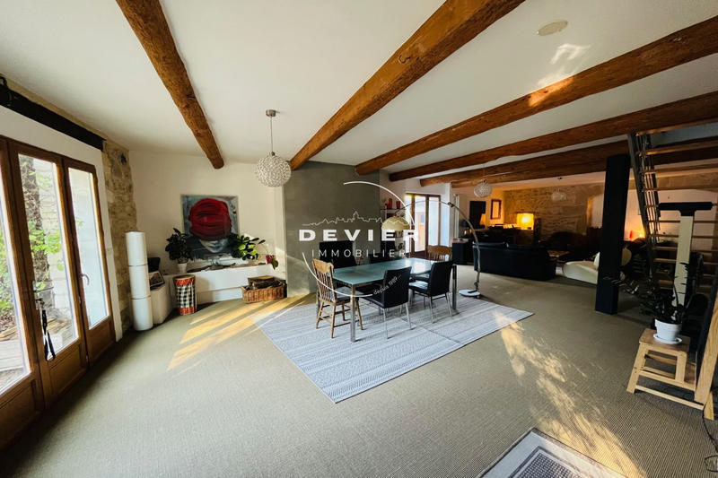 Maison - 307 m² - 7 pièces