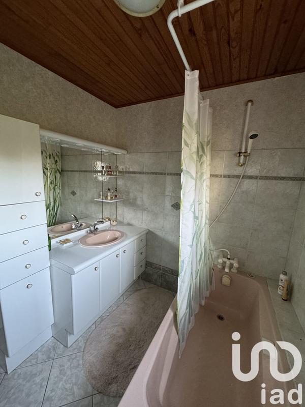 Maison - 195 m² - 10 pièces