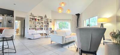 Maison - 200 m² - 5 pièces