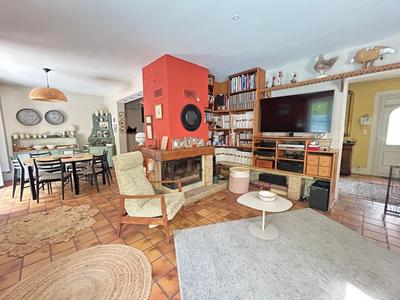 Villa - 202 m² - 7 pièces