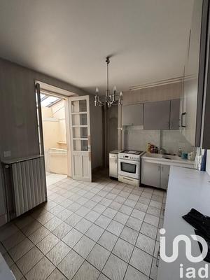 Maison de ville - 75 m² - 5 pièces
