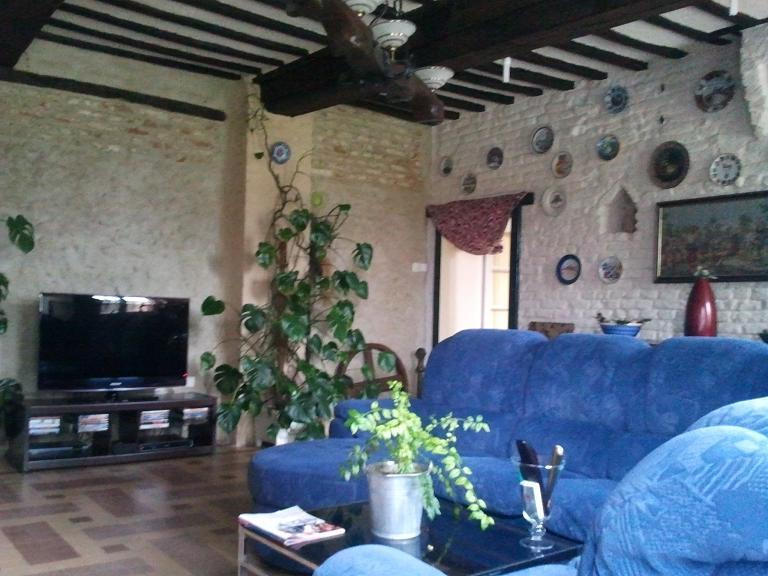 Propriété - 200 m² - 6 pièces