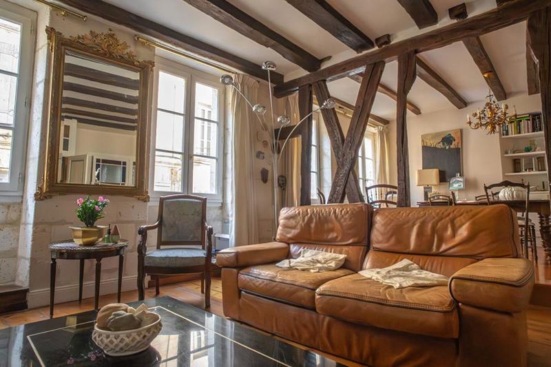 Maison - 202 m² - 8 pièces