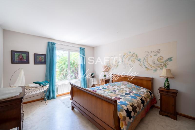 Maison - 190 m² - 5 pièces