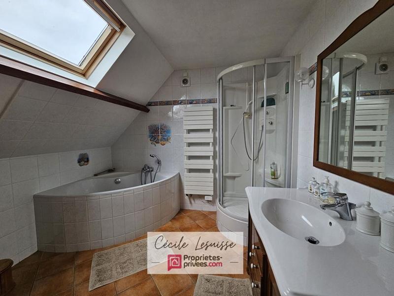 Maison - 184 m² - 7 pièces