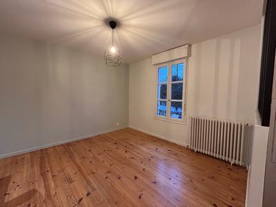 Maison - 150 m² - 4 pièces