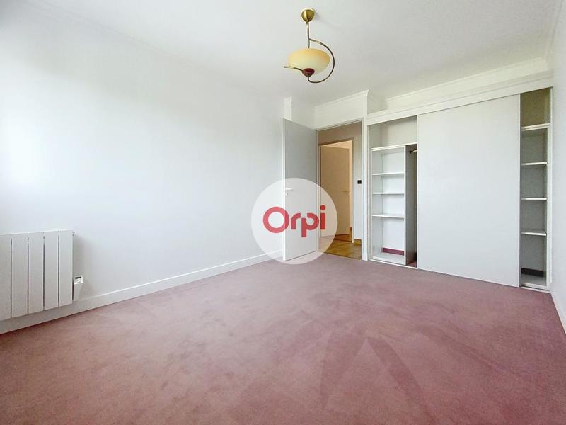 Appartement - 111 m² - 4 pièces