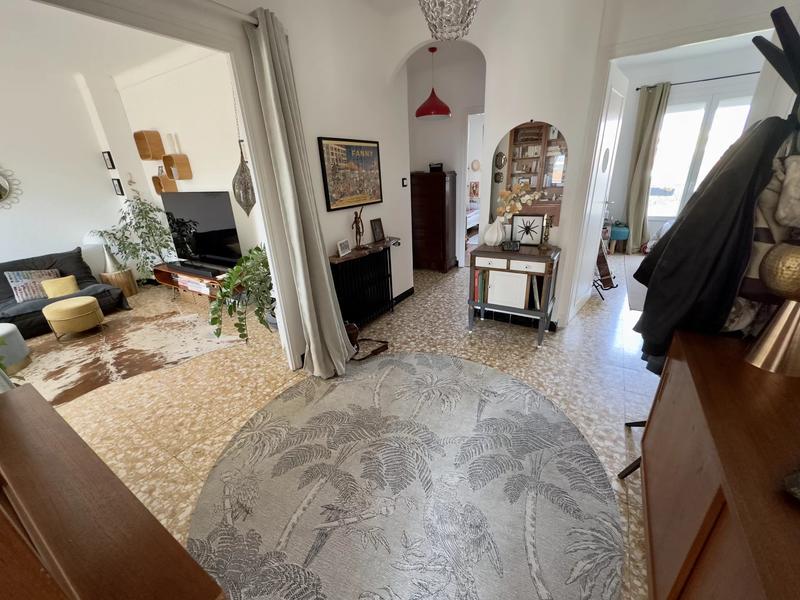 Appartement - 100 m² - 5 pièces