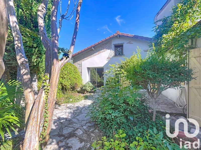 Maison - 206 m² - 5 pièces