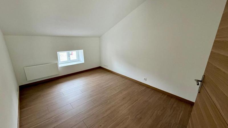 Appartement - 80 m² - 5 pièces