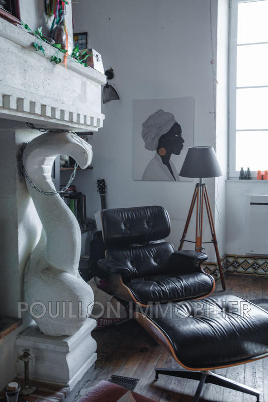 Demeure - 330 m² - 12 pièces