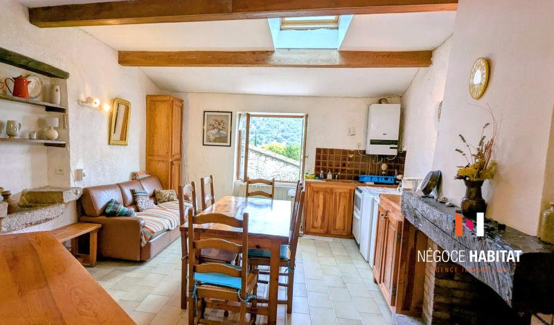 Maison - 87 m² - 5 pièces