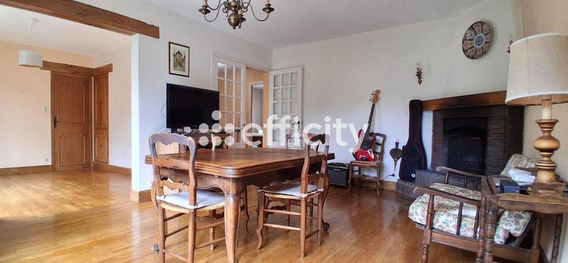 Maison - 130 m² - 7 pièces