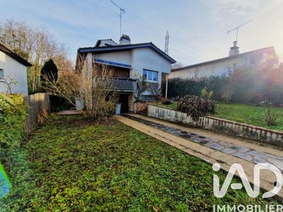 Maison - 93 m² - 5 pièces